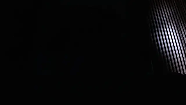 MilkyViolett - Spray milk close cam