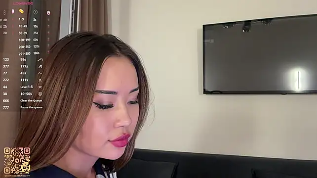 SherikaIwanicki - take off my bra