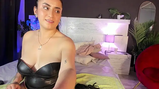 AntonellaaFerrer_ - antonella fuck anal to julieta dildo