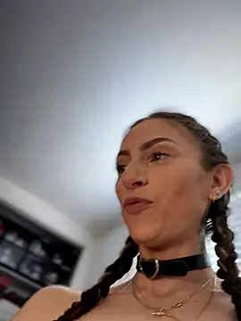 Dallyssxo_ - GET NAKED + spank ass red + spread