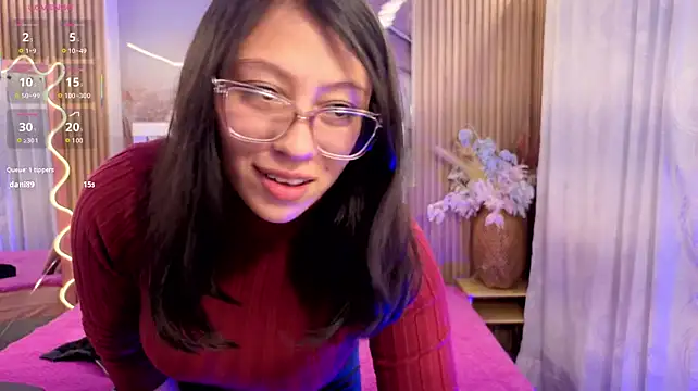 JENAYE_TAY
