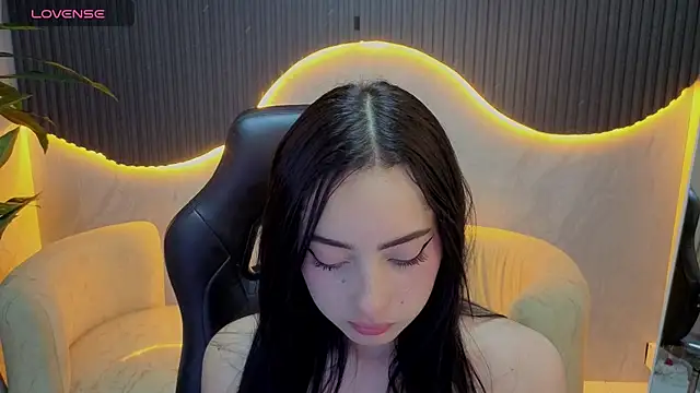 Skyhoney_tp - flash tits