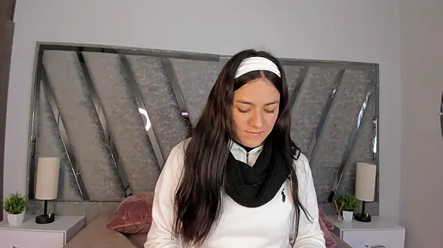 Dali_collin - Flash tits +kiss