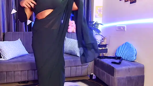 Goddess_niharikaa - cLiP oN nIpPi's .....