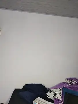 Sharyl_24 - Oilin in my ass💦 + spank ass ×5 🤚