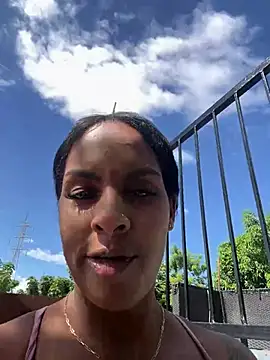 Julixxx22 - show pussy