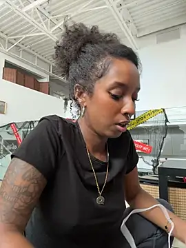 Your_Paris - Dildo ride facing ass + oil ass