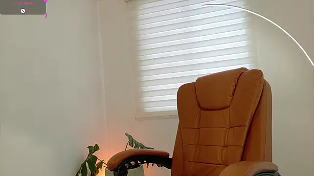 SavannahWildee - doggy
