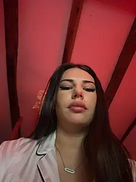 ItsNina_ - flash seins plus twerk