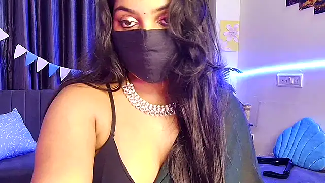 Goddess_niharikaa - cLiP oN nIpPi's .....