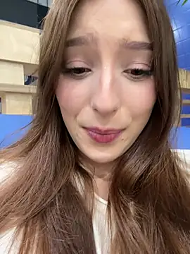 LilluKatten - STRETCH PUSSY WITH 2 FINGERS AND FUCK 💦