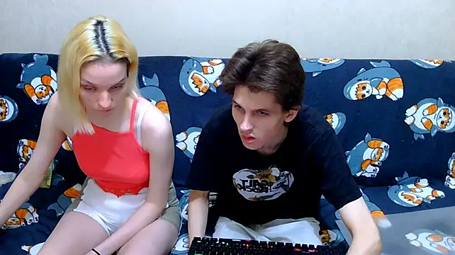 Ivy_Lester - Help us pay rent apartmennts