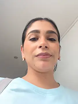 Dani_Blake - Show boobs