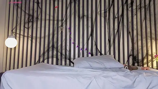 Rouxara - Butt Plug & Bounce 😈