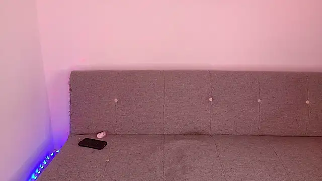 Emma_cute11 - spanks harder boobs +saliva closer