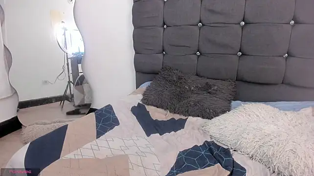 Amapola_magical - spank ass x 8 💕💕