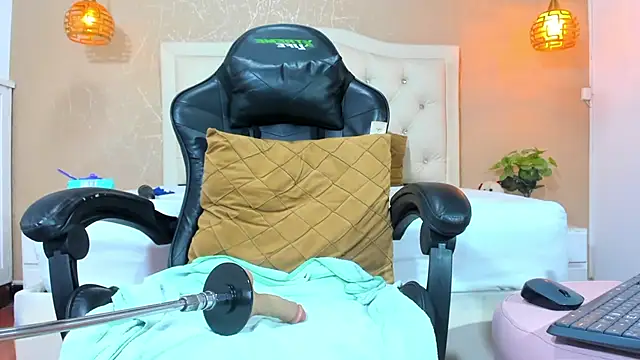 Lissa_jhonsoon - Fingers in my creamy pussy 🥵