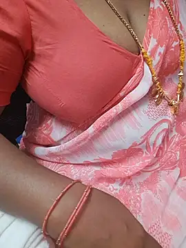 Tamil_Ammani - Boobs show😜😜😝🥰🔥🔥🔥