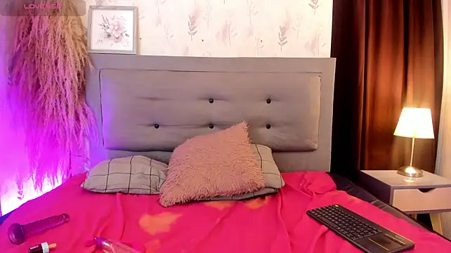 Miahills__ - Spread legs+ rub pussy +contol lush 2mn