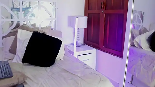 AriellePerla - lick tits