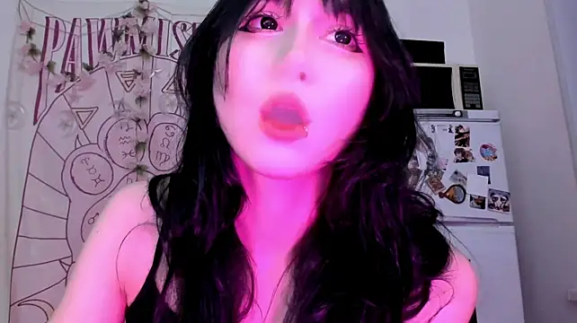 Holy420lolii - quick sream! let me get naked fast!! >.<