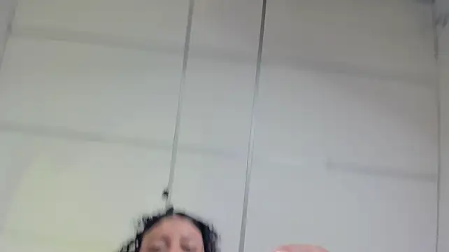 Coralhtx - SHOW TITS🍒✨