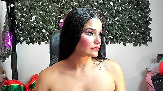 DestinyHills - Make Me Wet 🤤
