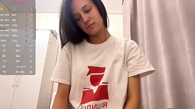 GildaCode - show my naked boobs 1 min