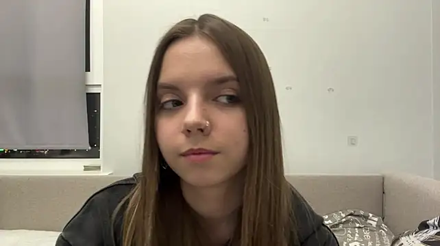 LisaPorse - show belly + cute wink
