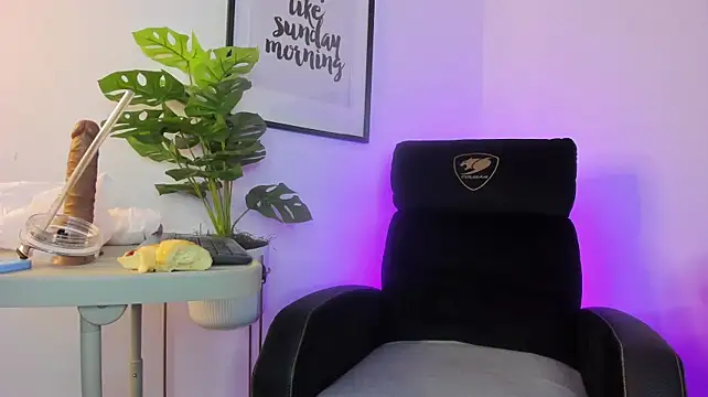 MeowMotta - Spanks hard in my ass x8 👋🏼🍑🥵🔥🔥
