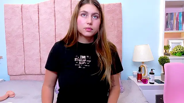 Lisamiller_ - Finger in my Ass 🍑