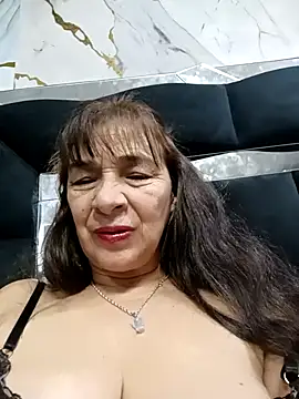Biancchi - Heat me up until I cum
