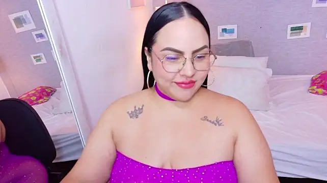 Curvy_sexyvalen - squirt + dildo