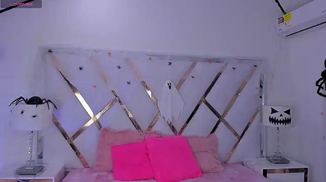Emma___wockll - 😮Style Doggy😏Fingering Ass Pussy🫡