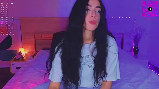 CarlaMontelle - tease you with my boobs