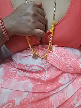 Tamil_Ammani - Boobs show😜😜😝🥰🔥🔥🔥