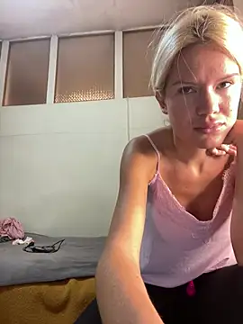 Keylili - naked pussy play