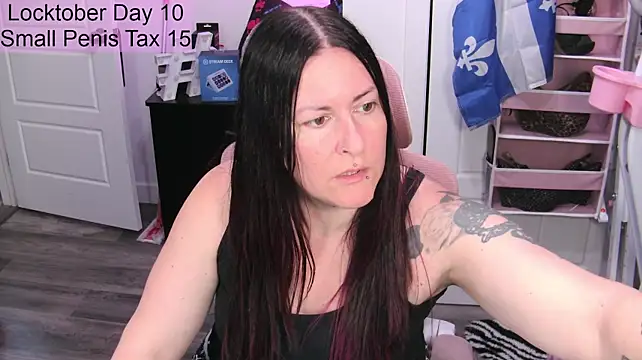 Gennyrock - BBC Dildo Blowjob