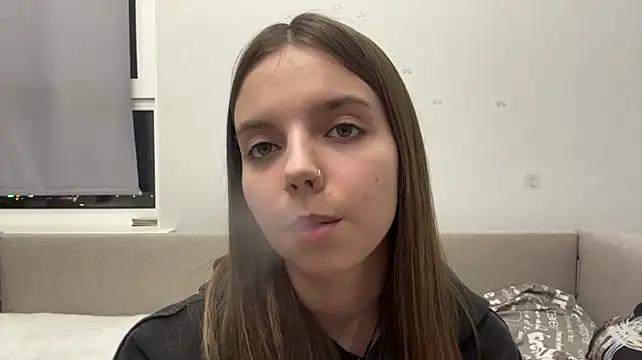 LisaPorse - show belly + cute wink