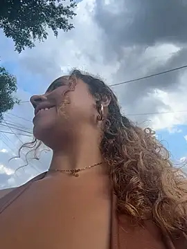 Chloe_Leaozinho - Lush no cuzinho + controle