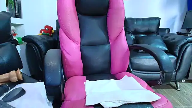 MeganMilF2 - Enjoy my dildo in my pussy