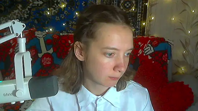 Babychloeshow - Strip to sexy lin for 5 min! 🎒⏱️
