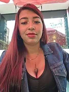 Kari-h - Spitting and licking tits 🤤