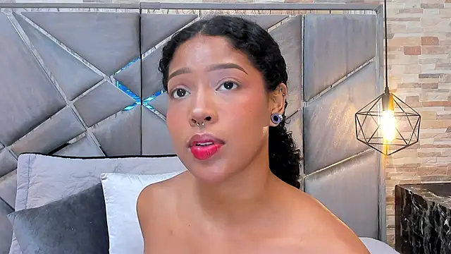 WILD_FIREE_ - Spread pussy + toy ✨💦