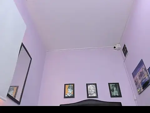 Monalind220 - riding a dildo and squirting