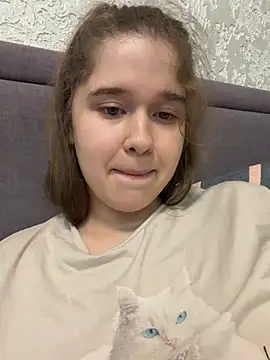 HornyGirlH - SHOW BOOBS
