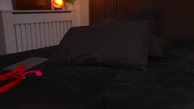 Lexi_Reed - 🔥LAST TIPPER WINS 4min TOY CONTROL 🔥