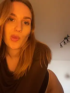 ChiaraVelvet - show my boobs for 3 min 🍑