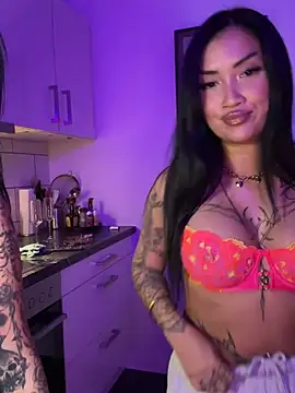 AsianLadyWan - 💦 Creme up Boobs