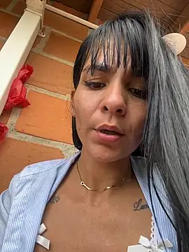 LuxeBrunetteXXX - FINGERING PUSSY CLOSE UP AT CLEAN WORK😈